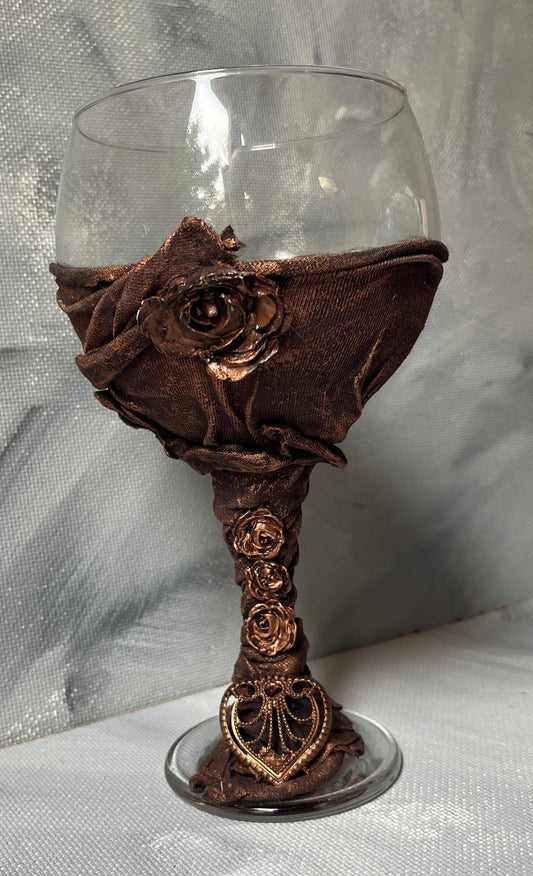Glasses: Goblet Gin